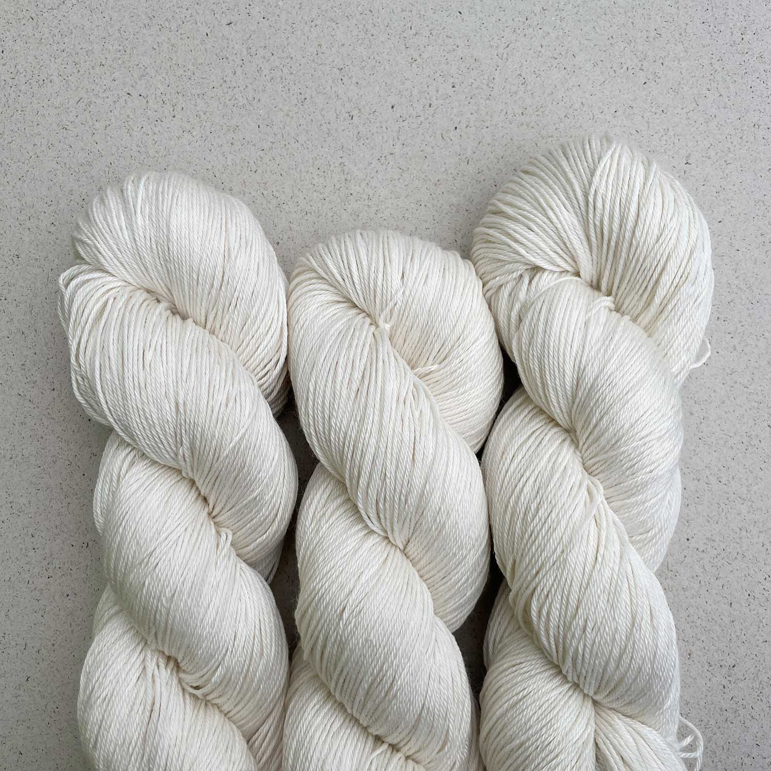 SAFFIRA FOR DYEING | MERINO WOOL & MULBERRY SILK