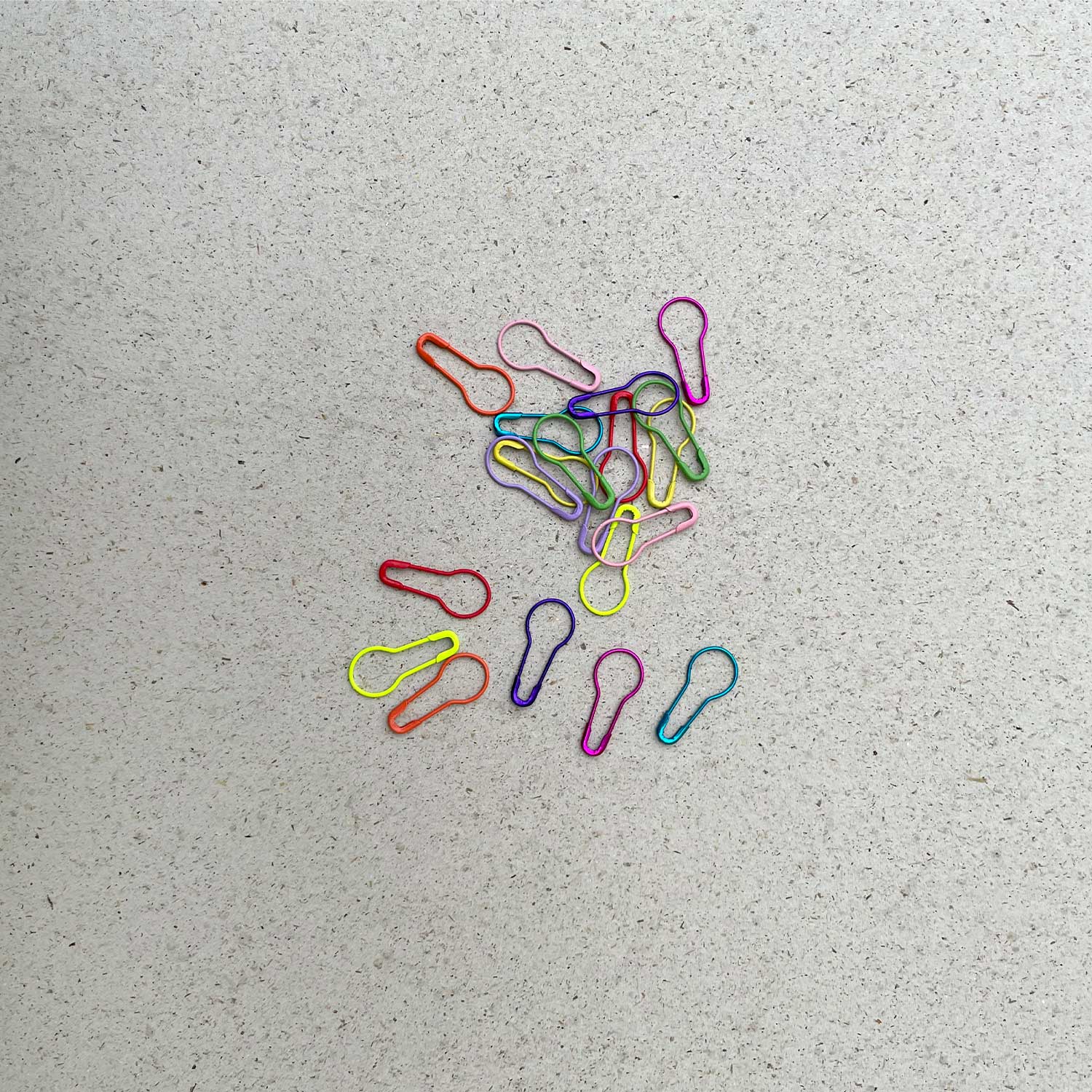 STITCH MARKERS SET COLOURFUL