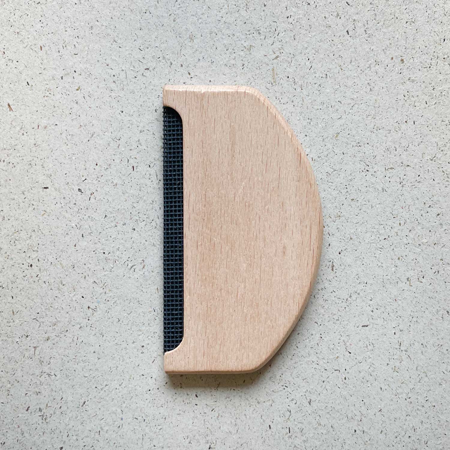 PEIGNE EN BOIS POUR TRICOTS