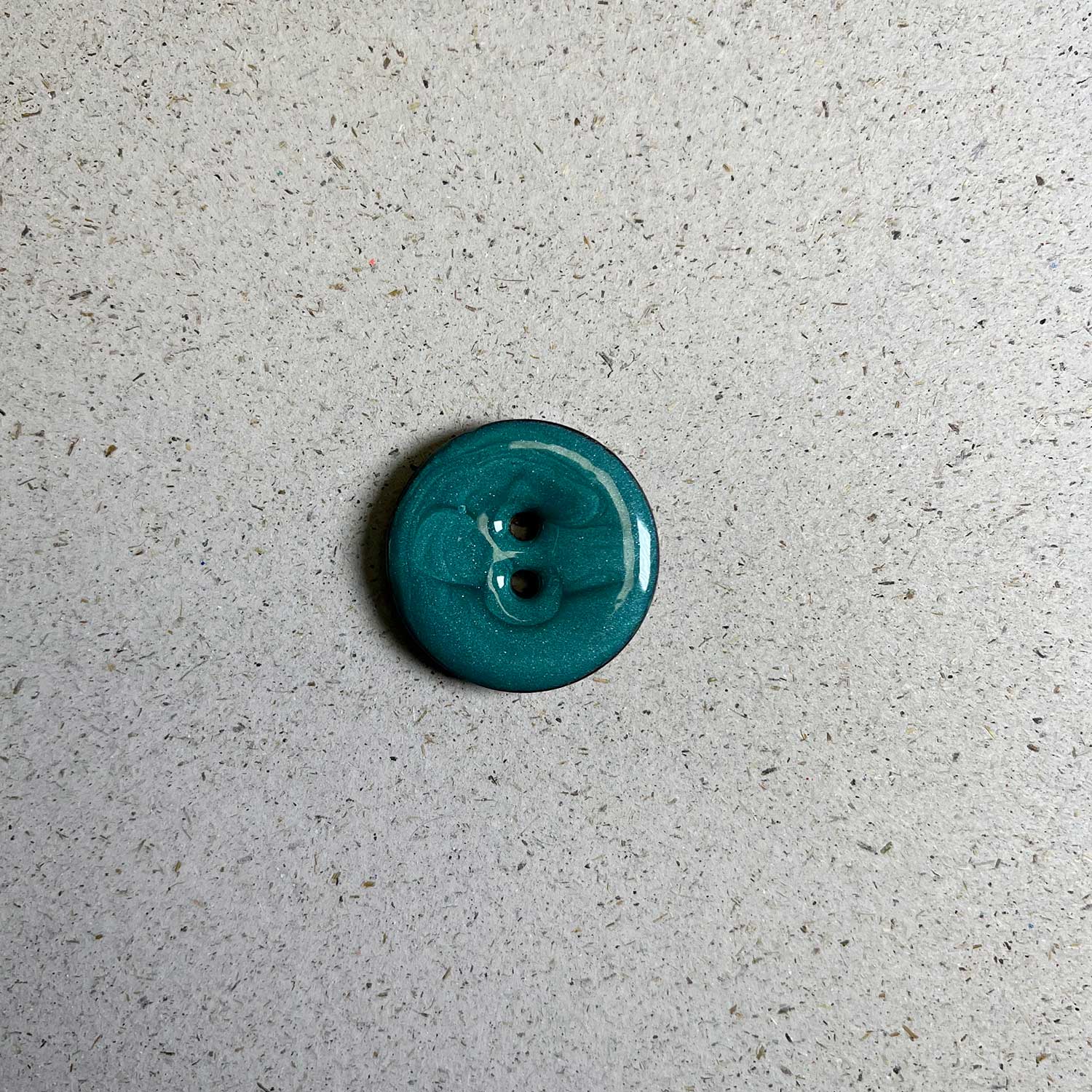 BOUTON DE NOIX DE COCO ÉMAILLÉ