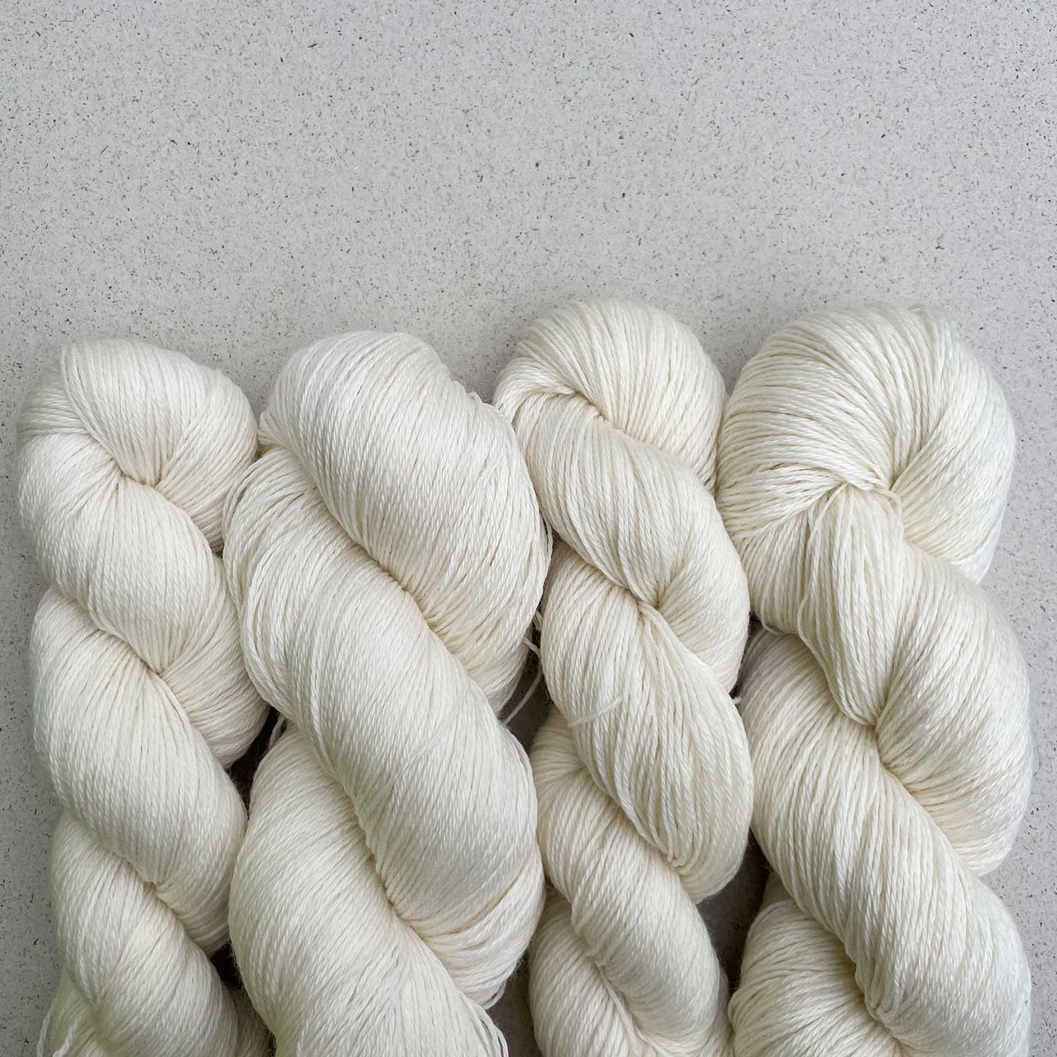 MERINO BABY LACE PARA TEÑIR | 100% LANA VIRGEN